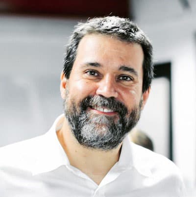 Néstor<br>Guerra